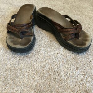 Mia brown sandals size 8 1/2