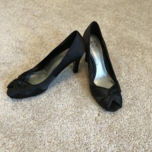 Muzi Tootsee black heel size 9