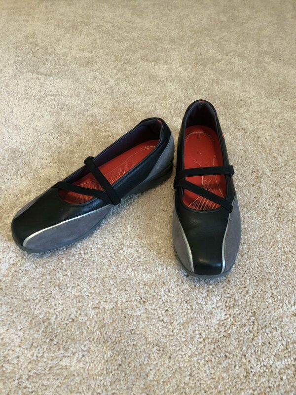 Rockport black and gray flats size 9 1/2