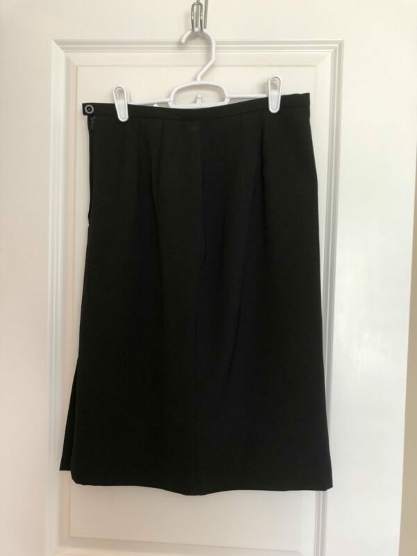 Villager size 10 black skirt
