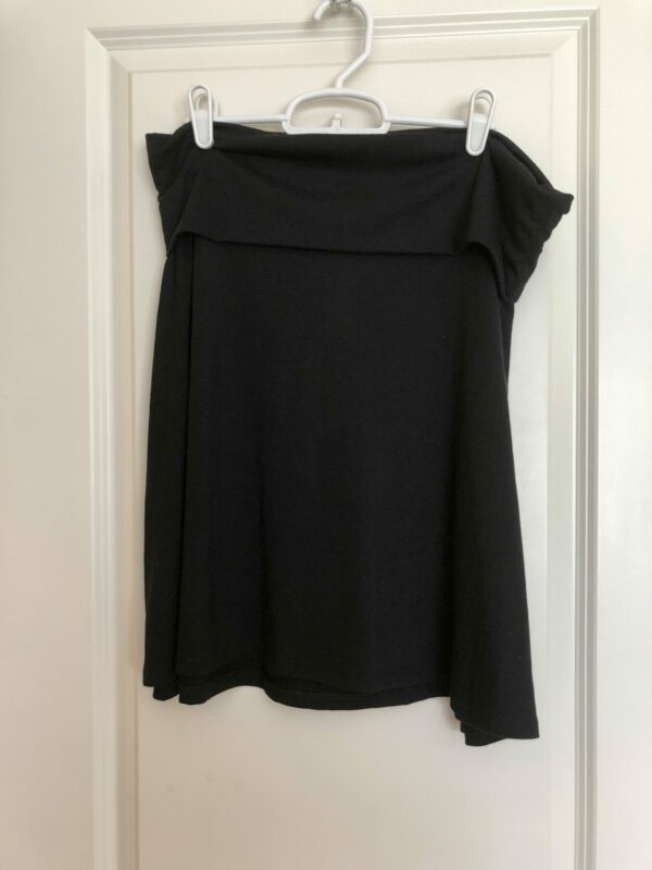 Old navy large black skirt